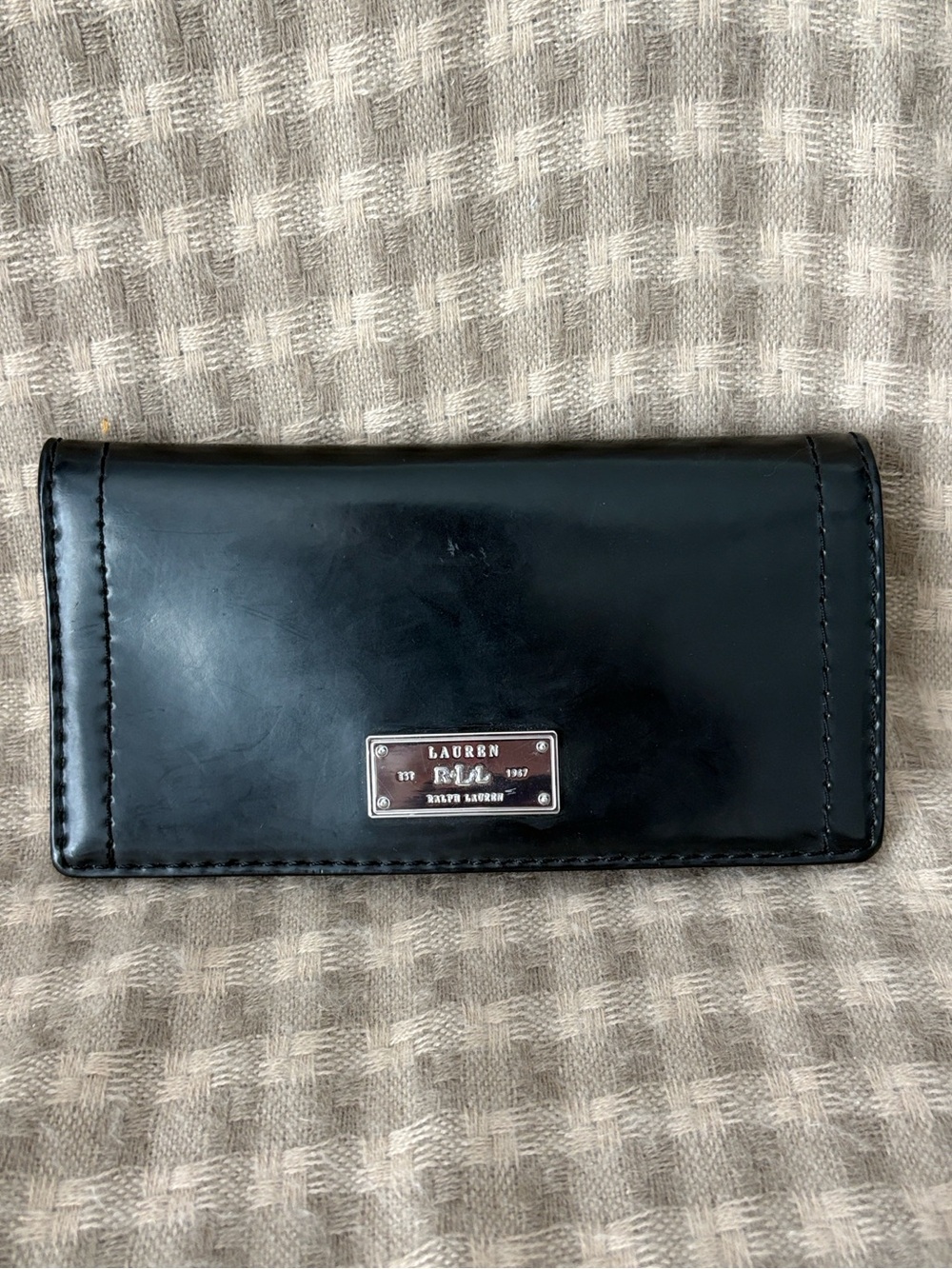 VINTAGE Y2K LAUREN RALPH LAUREN BLACK PATENT LEATHER LONG WALLET SILVER